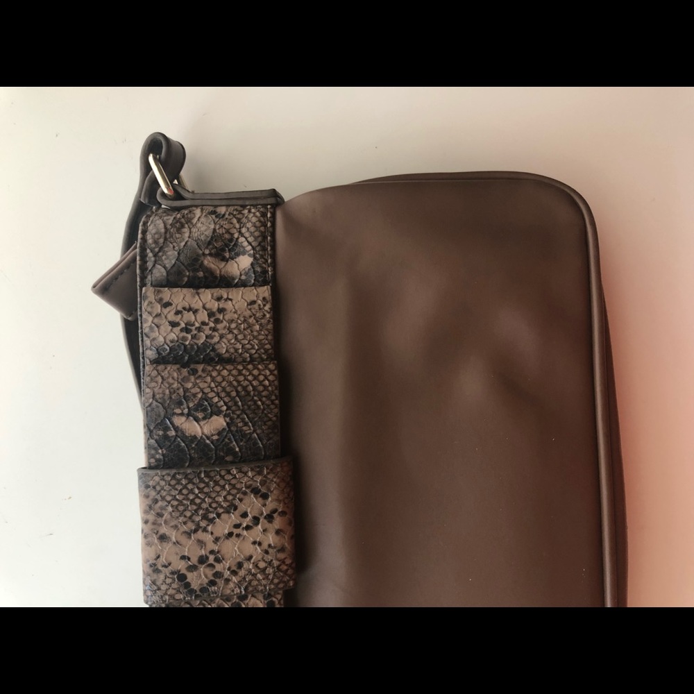 Crossbody bag - Picture 3 of 3